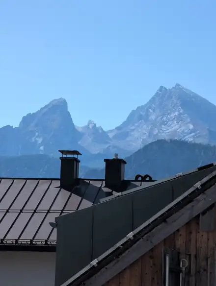 Originalfoto: Watzmann über den Dächern von Berchtesgaden, mit DoiProof versiegelt